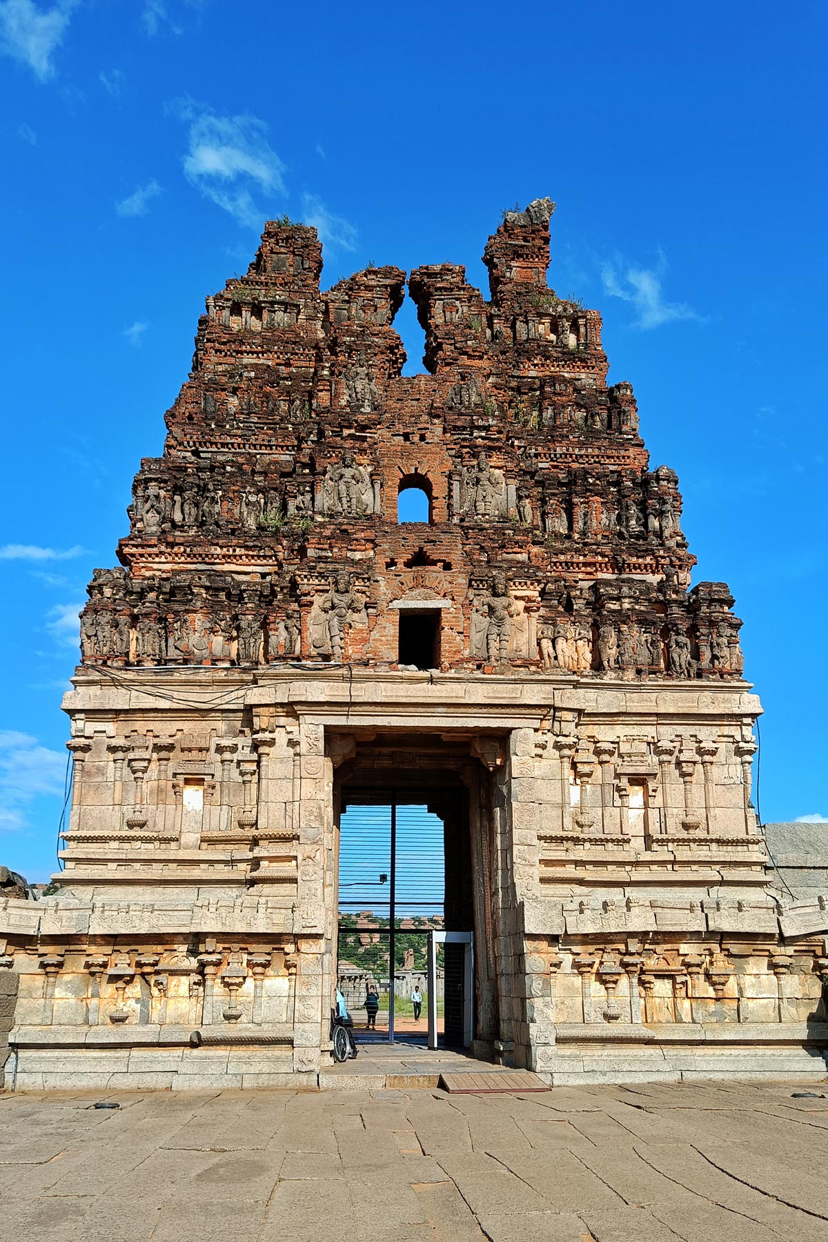 Destination Featured Image Hampi